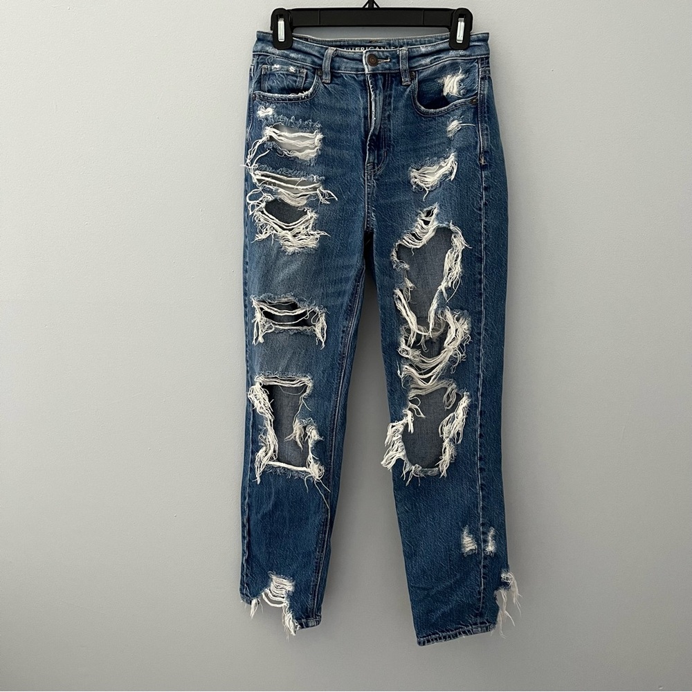 American Eagle Jeans Womens 2 Blue Distressed Mom Jean High Rise Denim Cotton